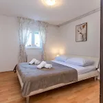 Amazing Apartment In Donje Rastane Appartement Donje Rastane