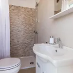 Amazing Apartment In Donje Rastane Appartement *