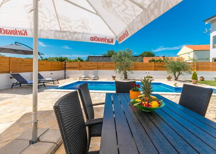 Apartment Beautiful In Donje Rastane