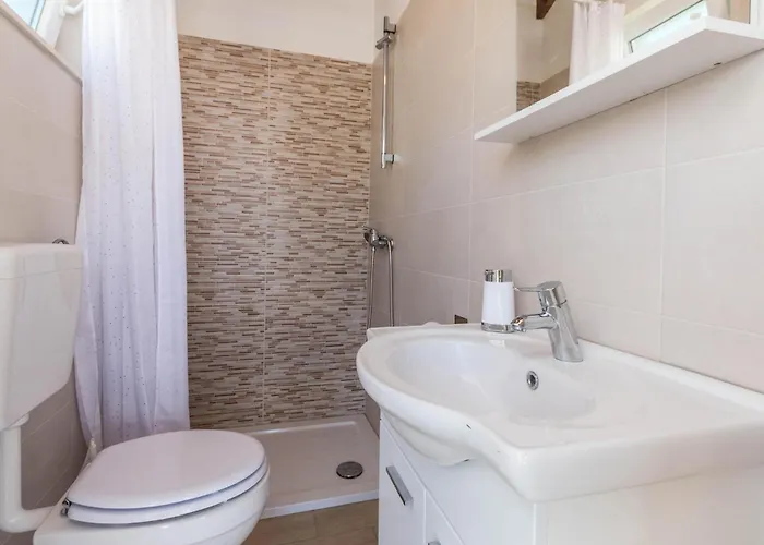 Beautiful In شقة *