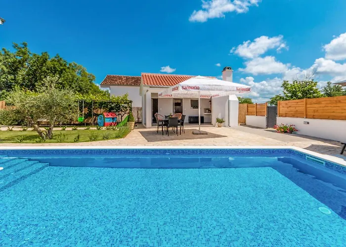 Beautiful In شقة *